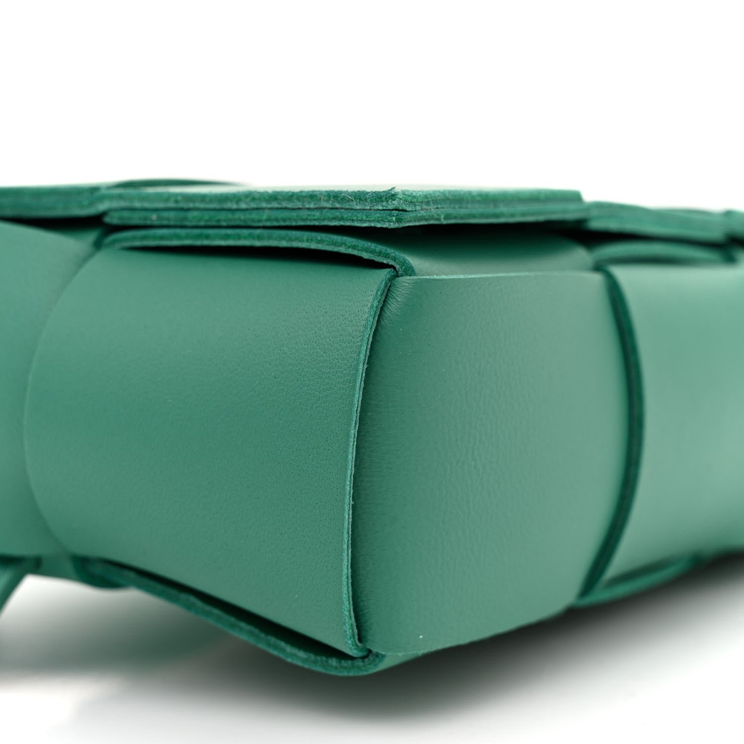 Bottega Veneta Nappa Maxi Intreccio The Belt Cassette Bag Mermaid 9 of 10