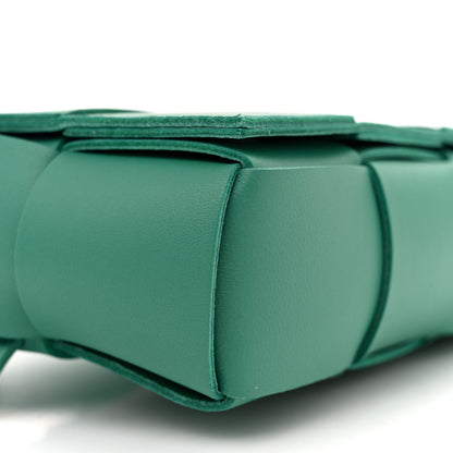 Bottega Veneta Nappa Maxi Intreccio The Belt Cassette Bag Mermaid 9 of 10