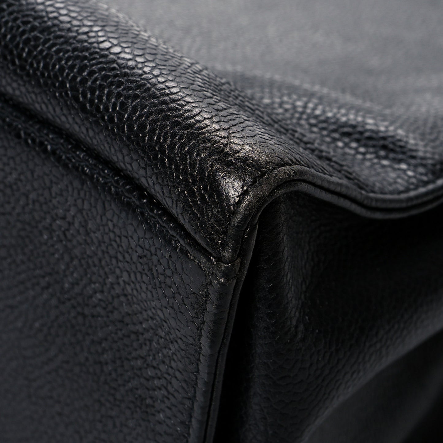 Caviar CC Tote Black