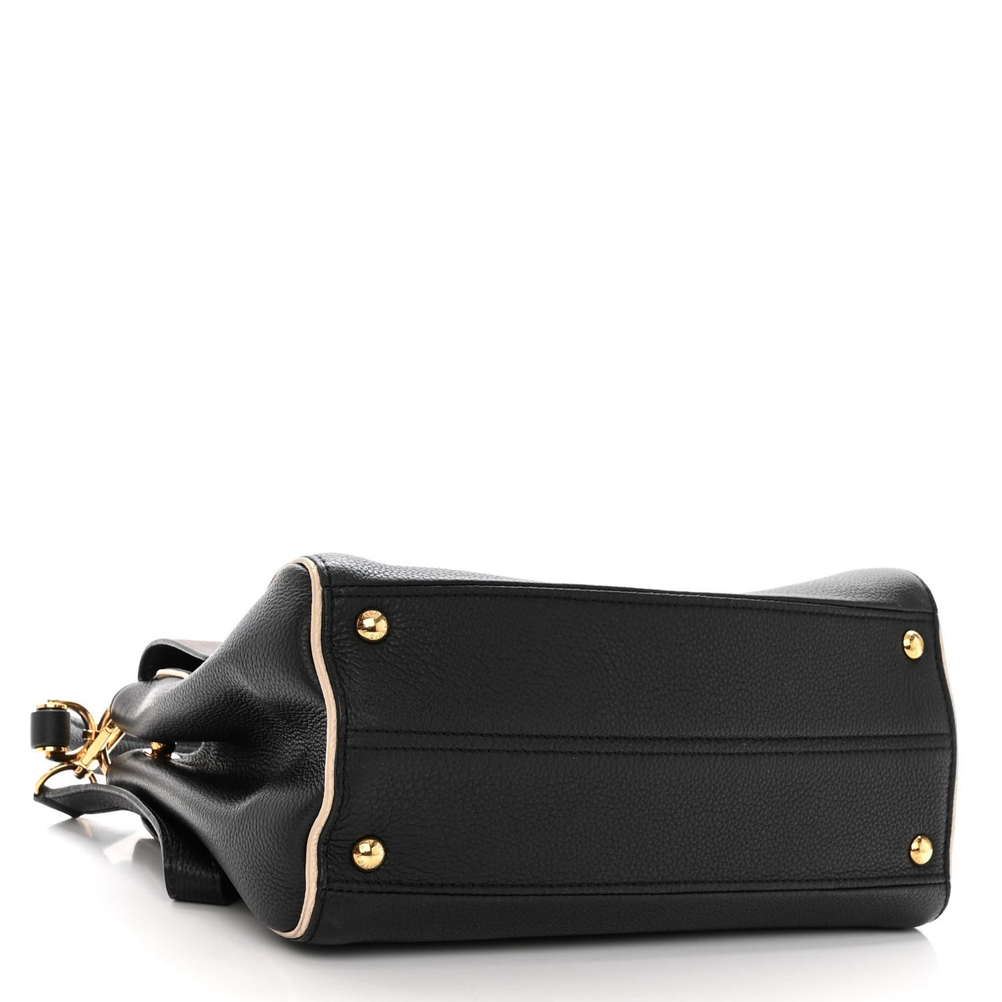 Monogram Double V Black