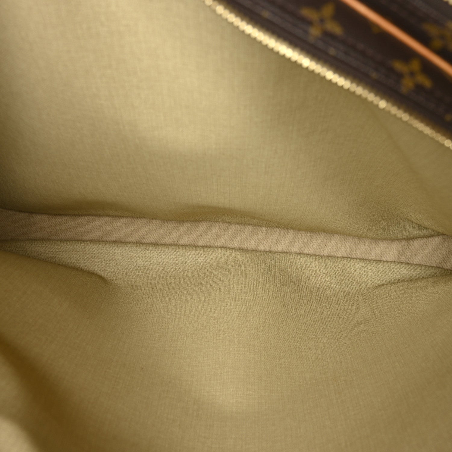 Louis Vuitton Monogram Alize 3 Compartment Bag 6 of 14