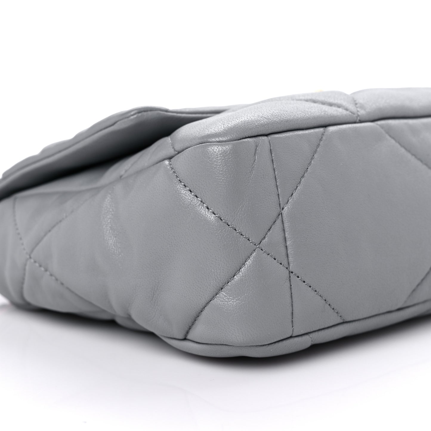 Lambskin Quilted Medium Chanel 19 Flap Grey