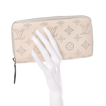 Louis Vuitton Mahina Zippy Wallet Ivory 2 of 18