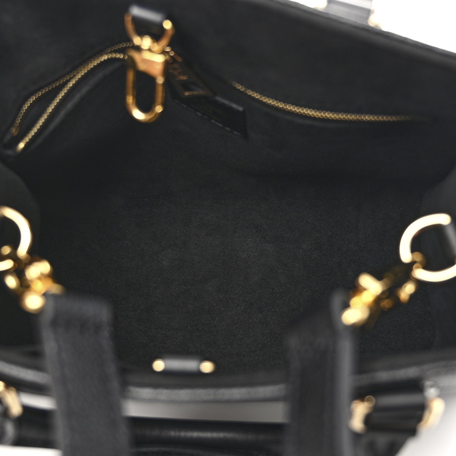 Louis Vuitton Empreinte Monogram Giant Onthego PM Black 5 of 9