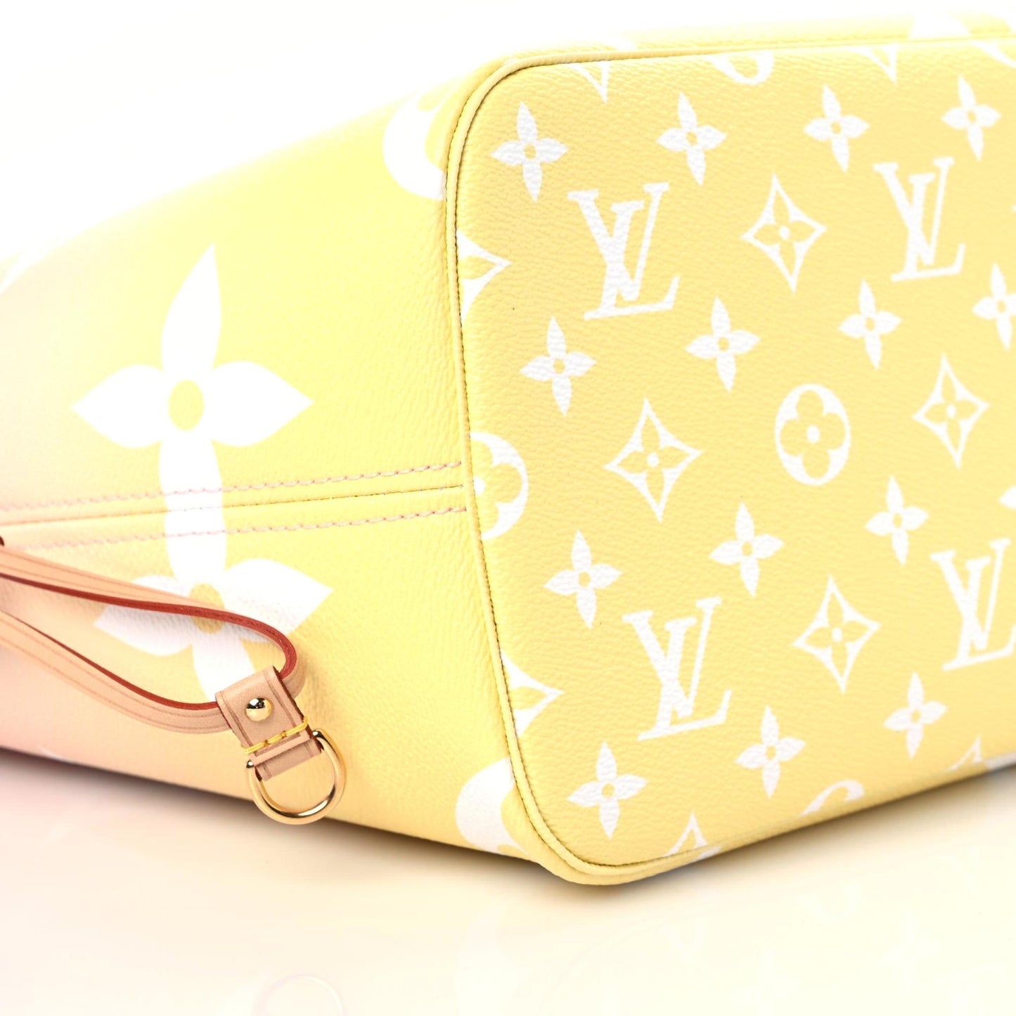 Monogram Giant By The Pool Neverfull MM Light Pink