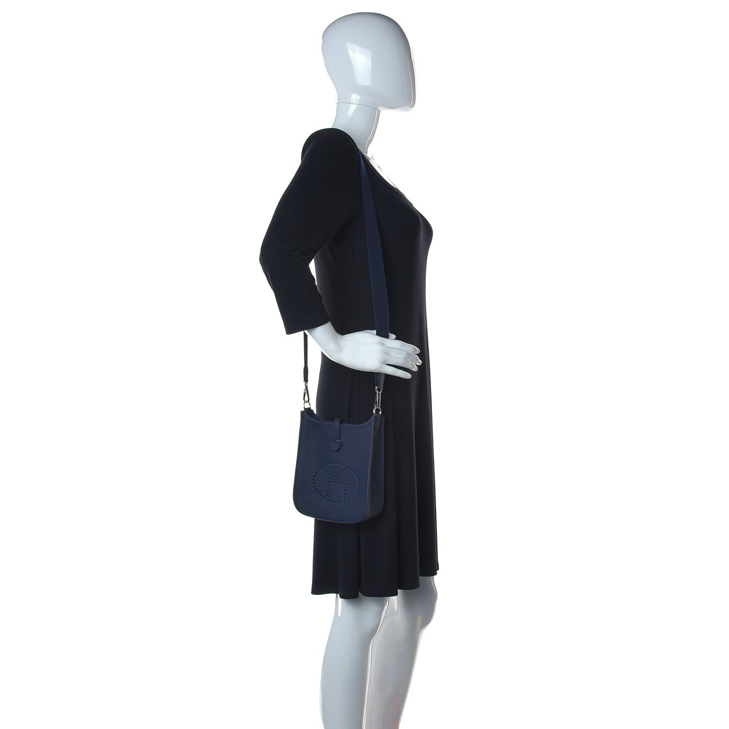 Hermes Taurillon Clemence Evelyne TPM Bleu Nuit 2 of 11