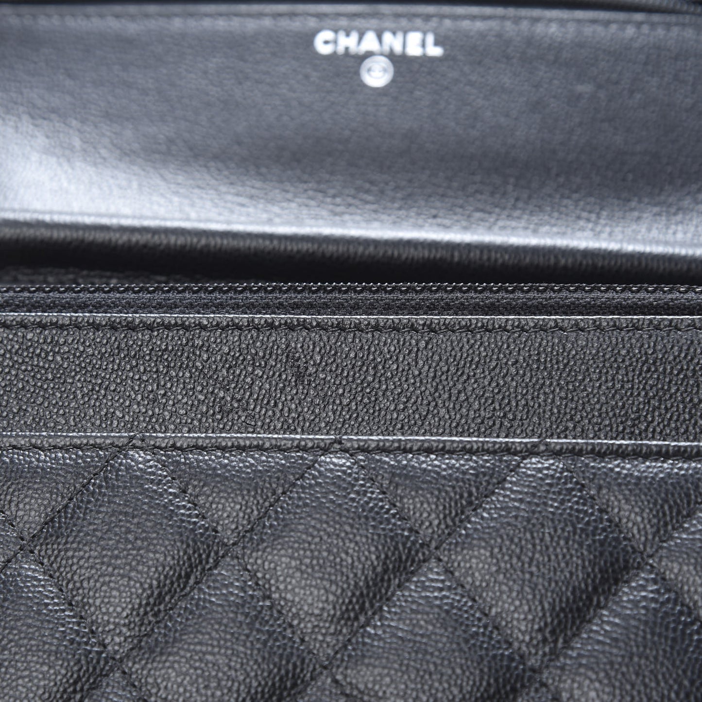 Grained Calfskin Quilted CC Box Wallet On Chain WOC Black