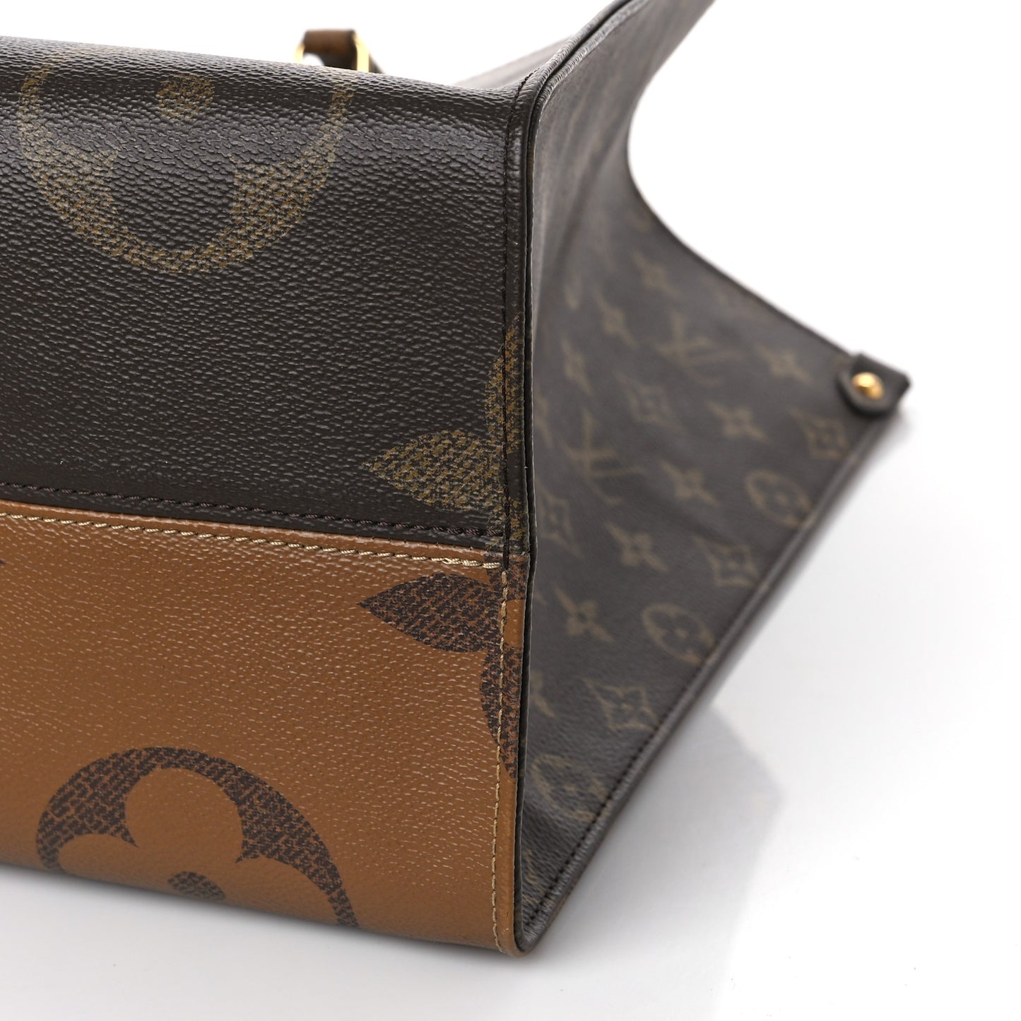 Reverse Monogram Giant Onthego GM