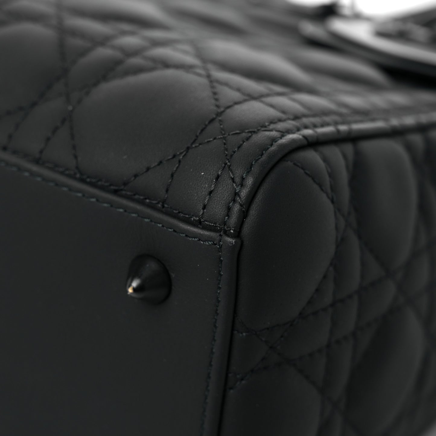 Ultra Matte Calfskin Cannage Medium Lady Dior Black