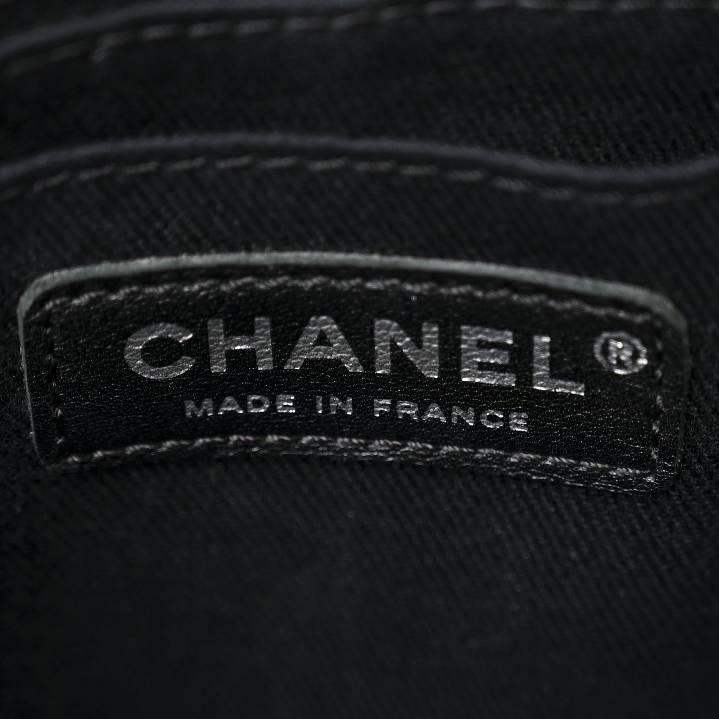 Grained Vegetal Calfskin Small Urban Shopping Tote Black