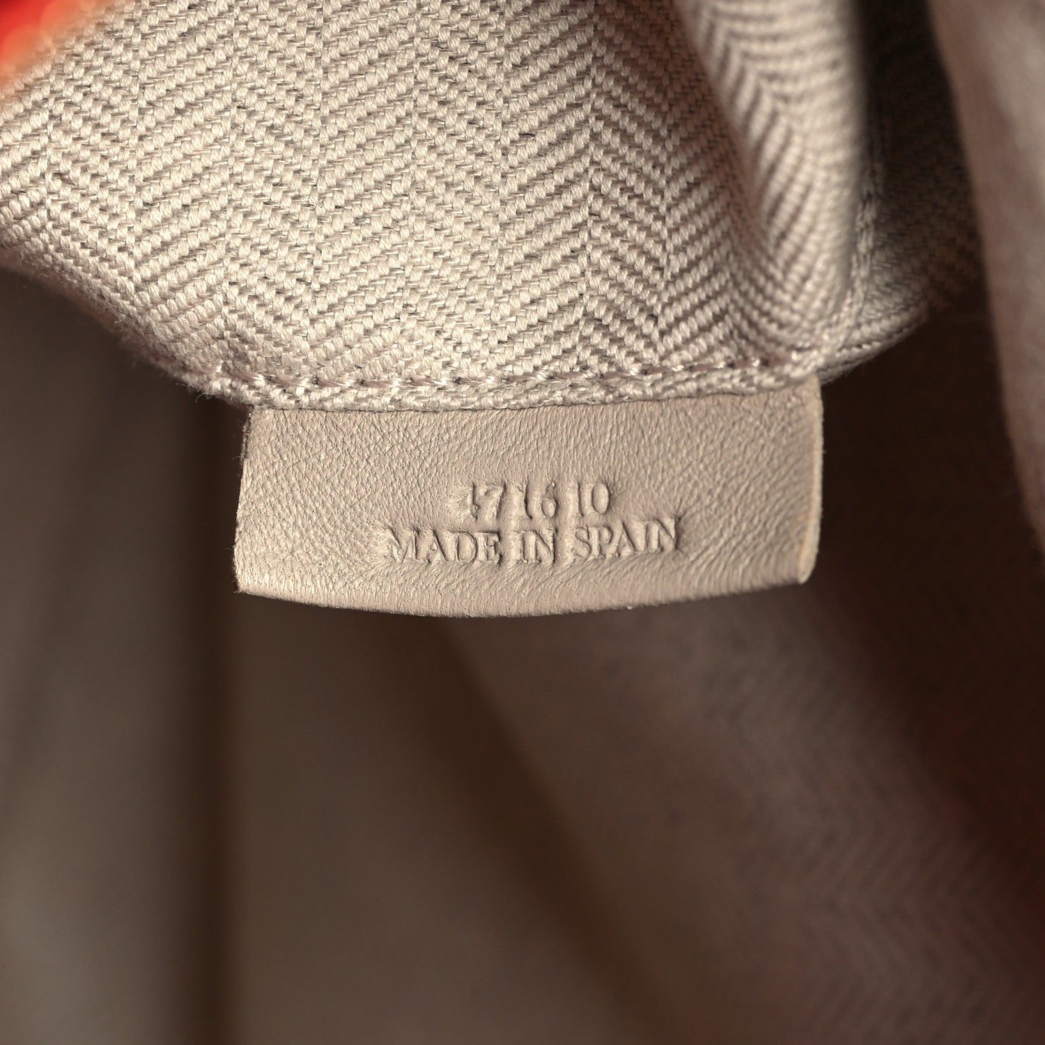 Loewe Calfskin Medium Puzzle Bag Scarlet 7 of 12