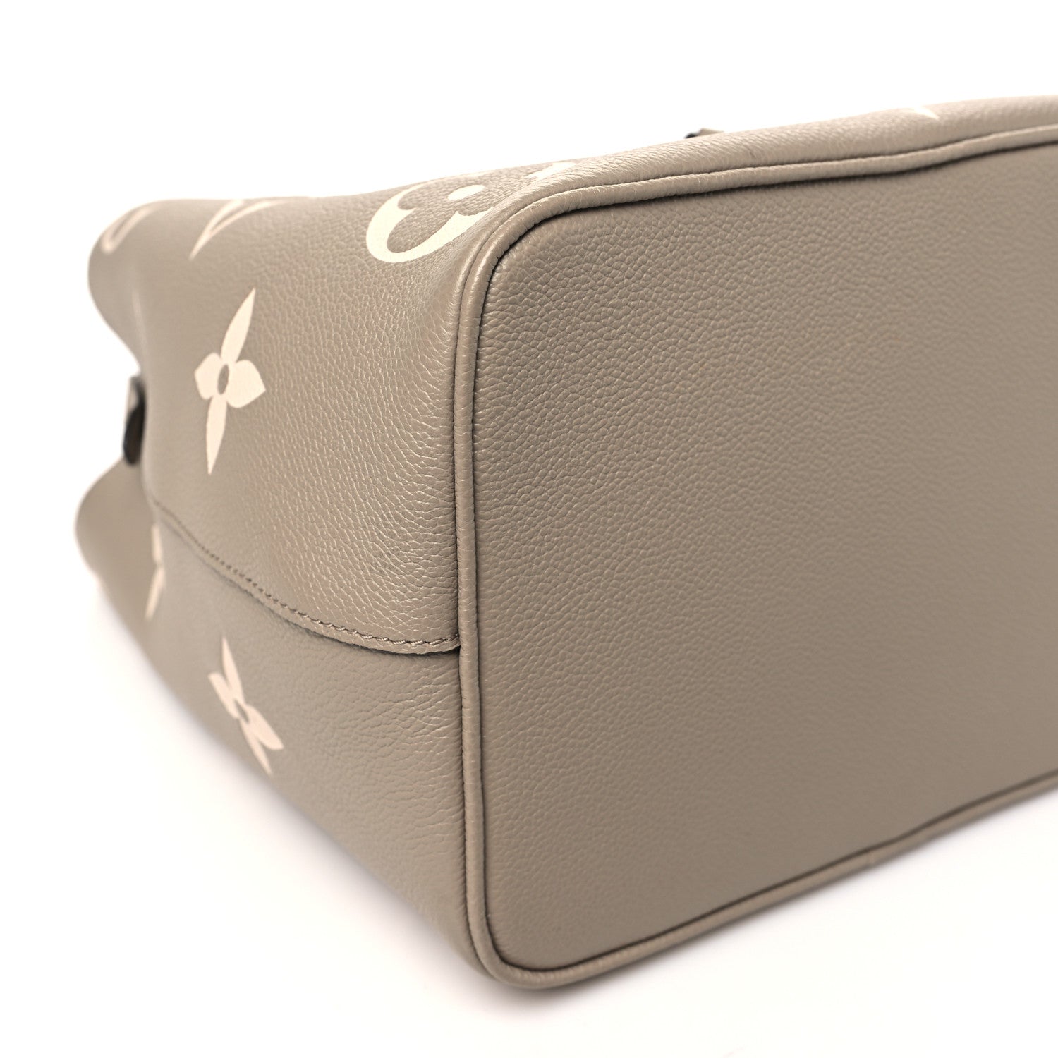 Louis Vuitton Empreinte Monogram Giant Neonoe MM Tourterelle Creme 9 of 10