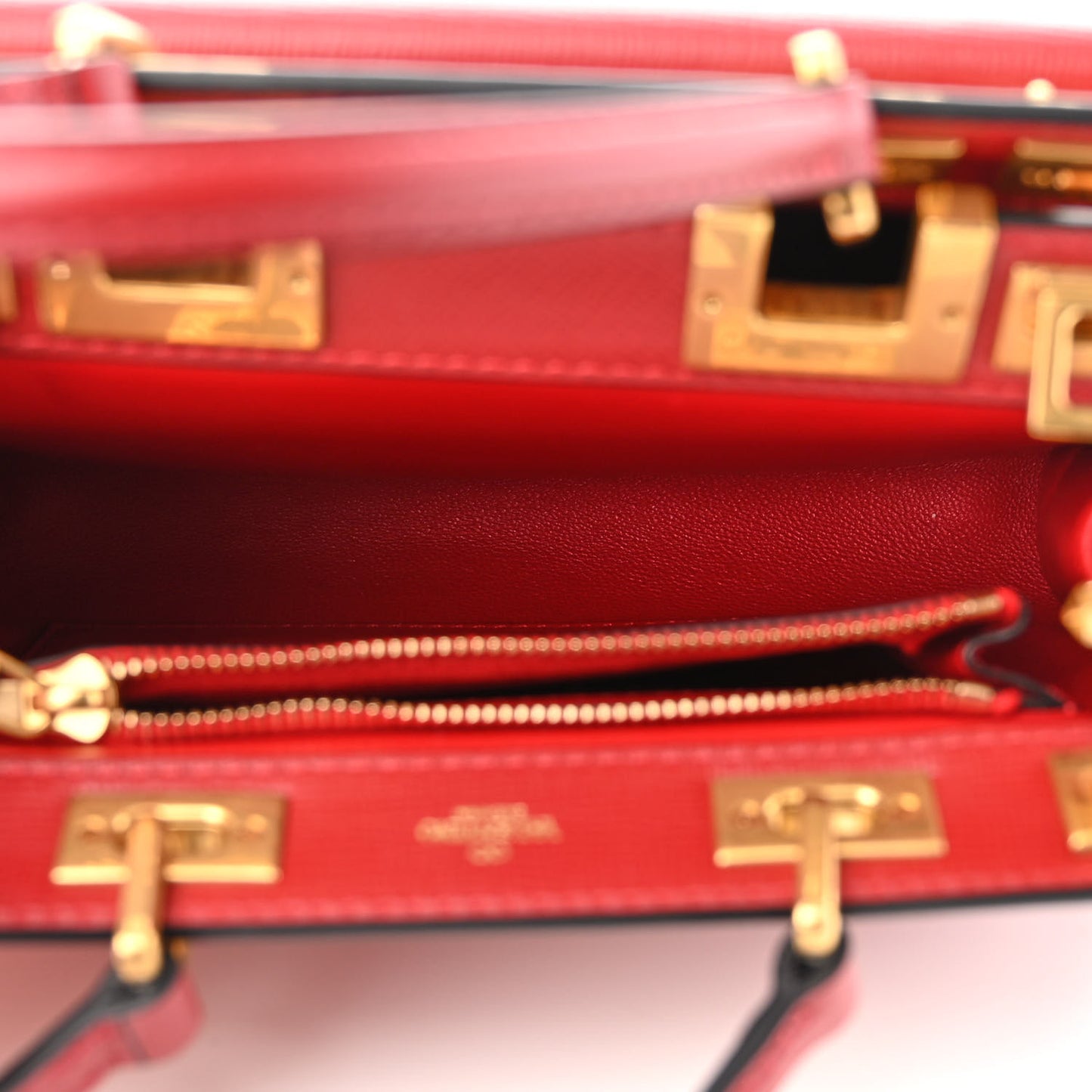 Grainy Calfskin Mini Rockstud Alcove Top-Handle Bag Rouge Pur