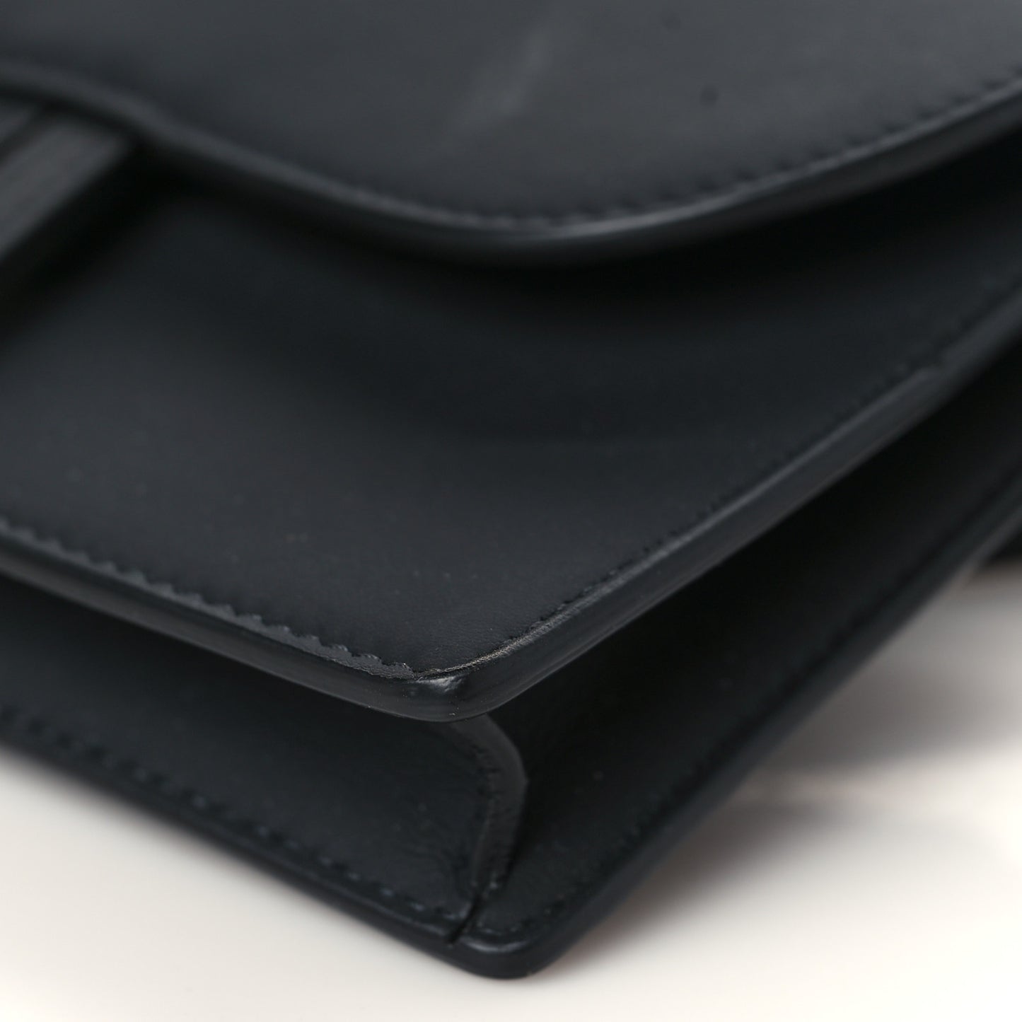 Ultra Matte Calfskin Saddle Belt Clutch Black