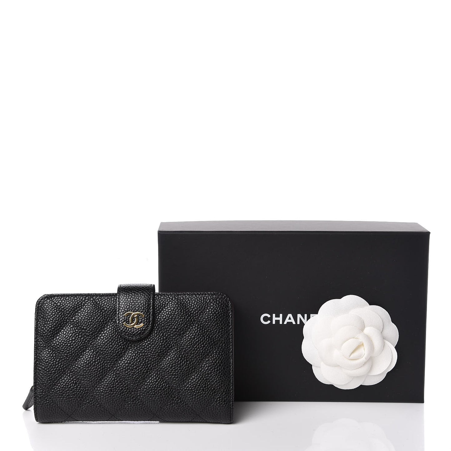 Caviar Quilted Zipped Pocket Wallet Black