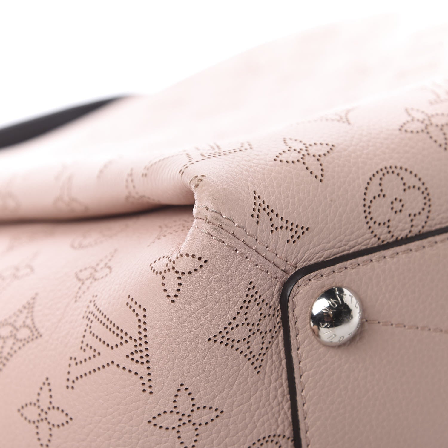 Louis Vuitton Mahina Babylone PM Magnolia 13 of 13