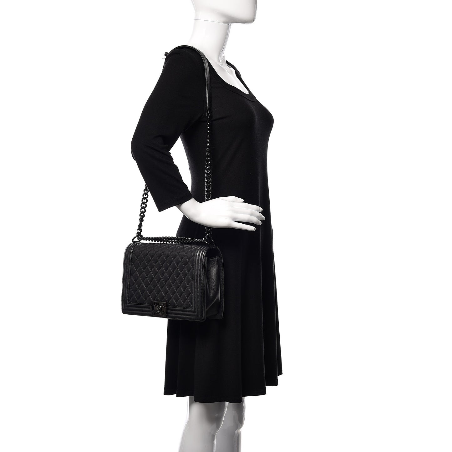 Caviar Quilted New Medium Boy Flap So Black