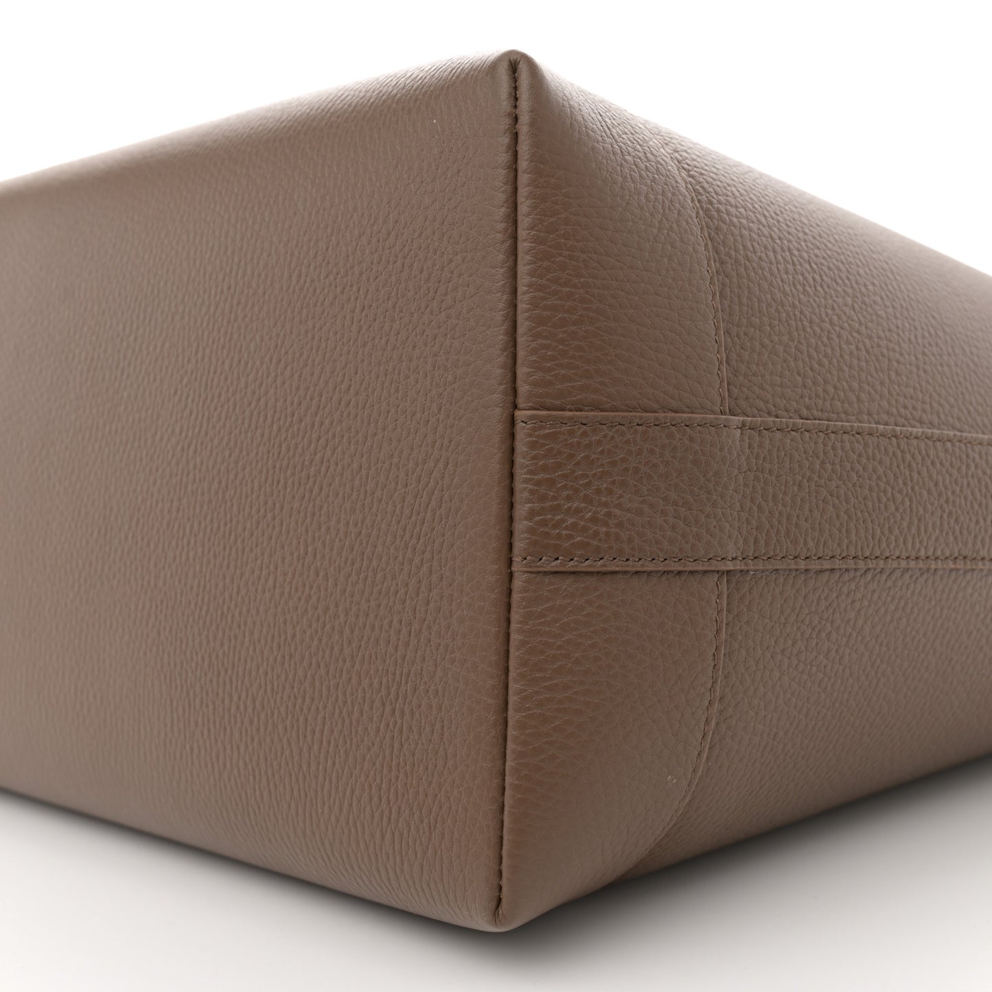 Grainy Calfskin Medium London Tote Bag Earth