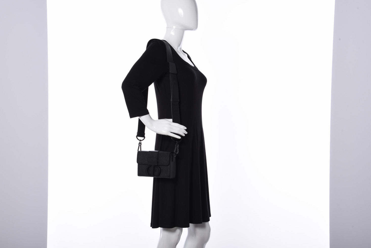 Christian Dior Ultra Matte Grained Calfskin 30 Montaigne Box Bag Black 2 of 10