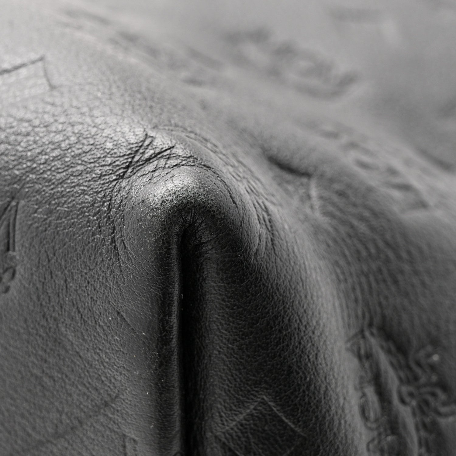 MCM Calfskin Ottomar Large Klara Hobo Black 11 of 14