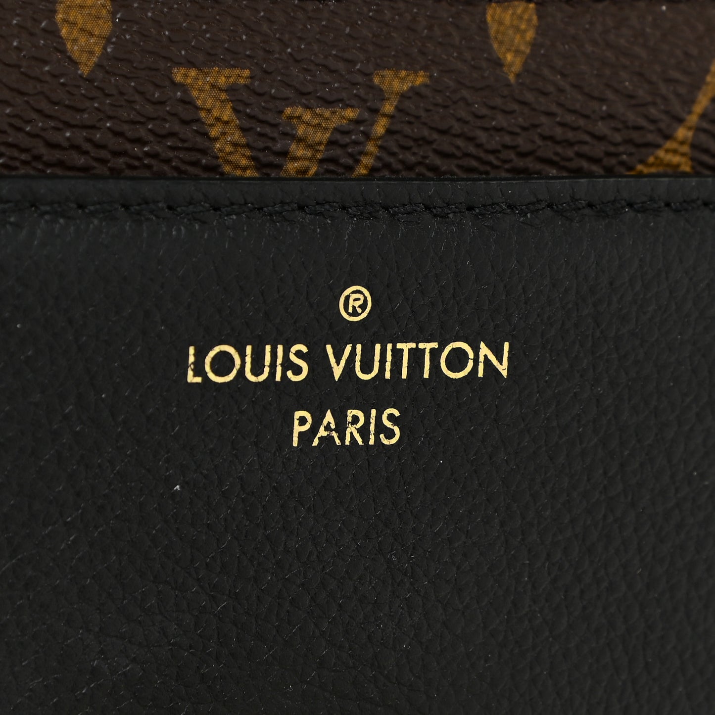 Monogram Victoire Black