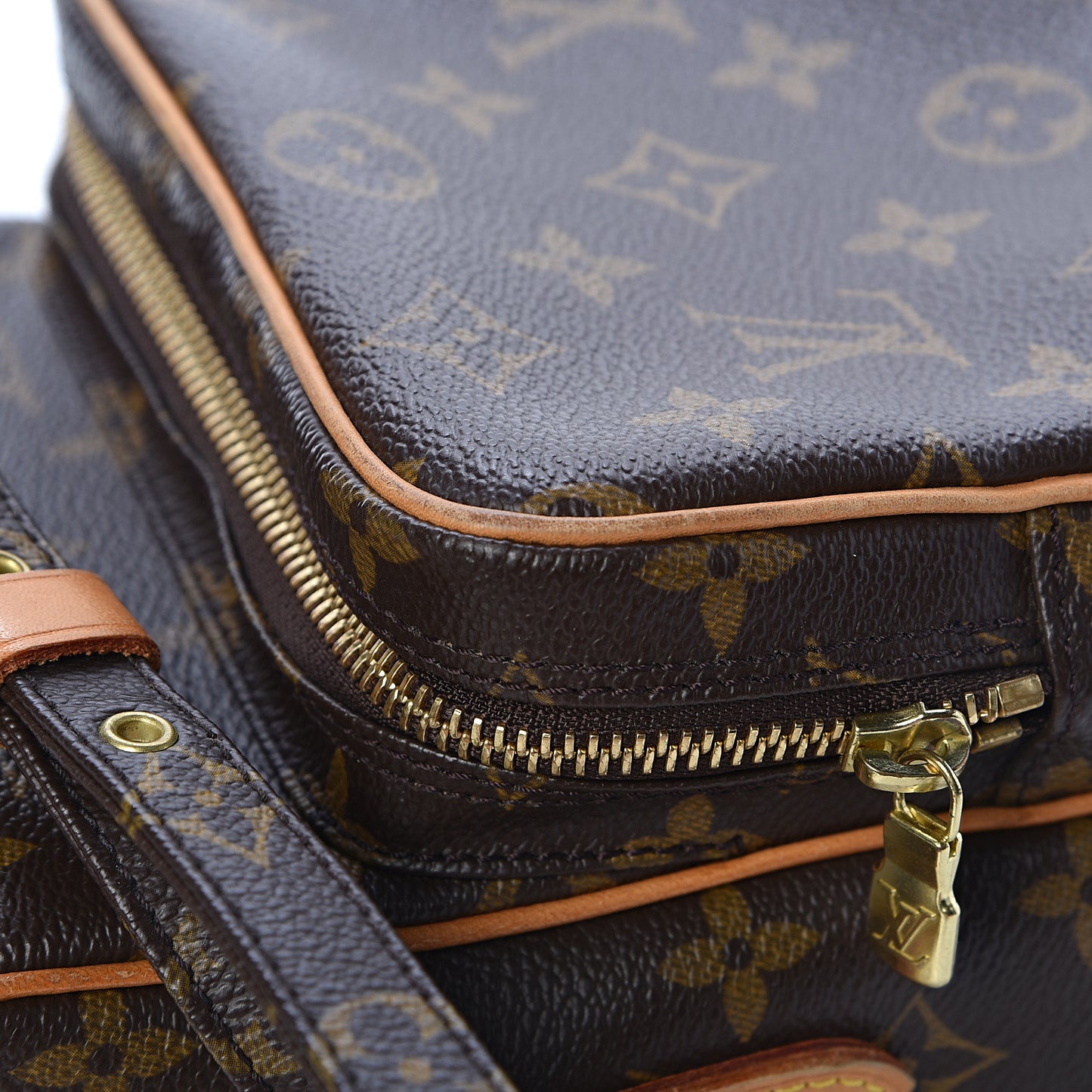 Monogram Amazone