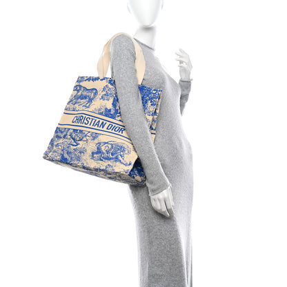 Christian Dior CHRISTIAN DIOR Straw Dioriviera Tote Blue 2 of 9