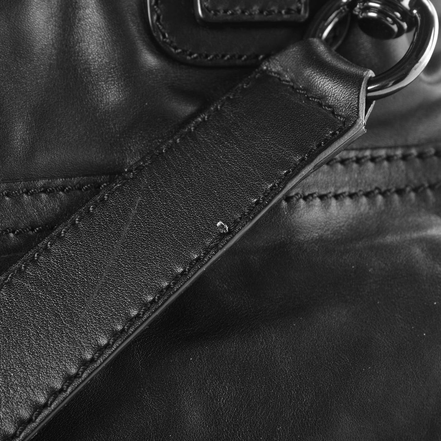 Calfskin Star Embossed Medium Pandora Black Red