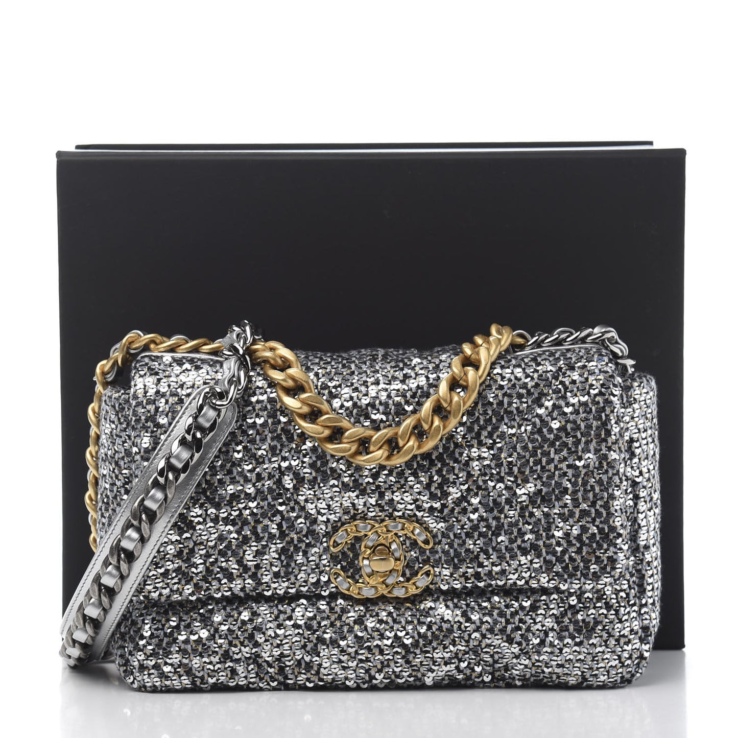 Sequin Quilted Medium 19 Flap Silver
