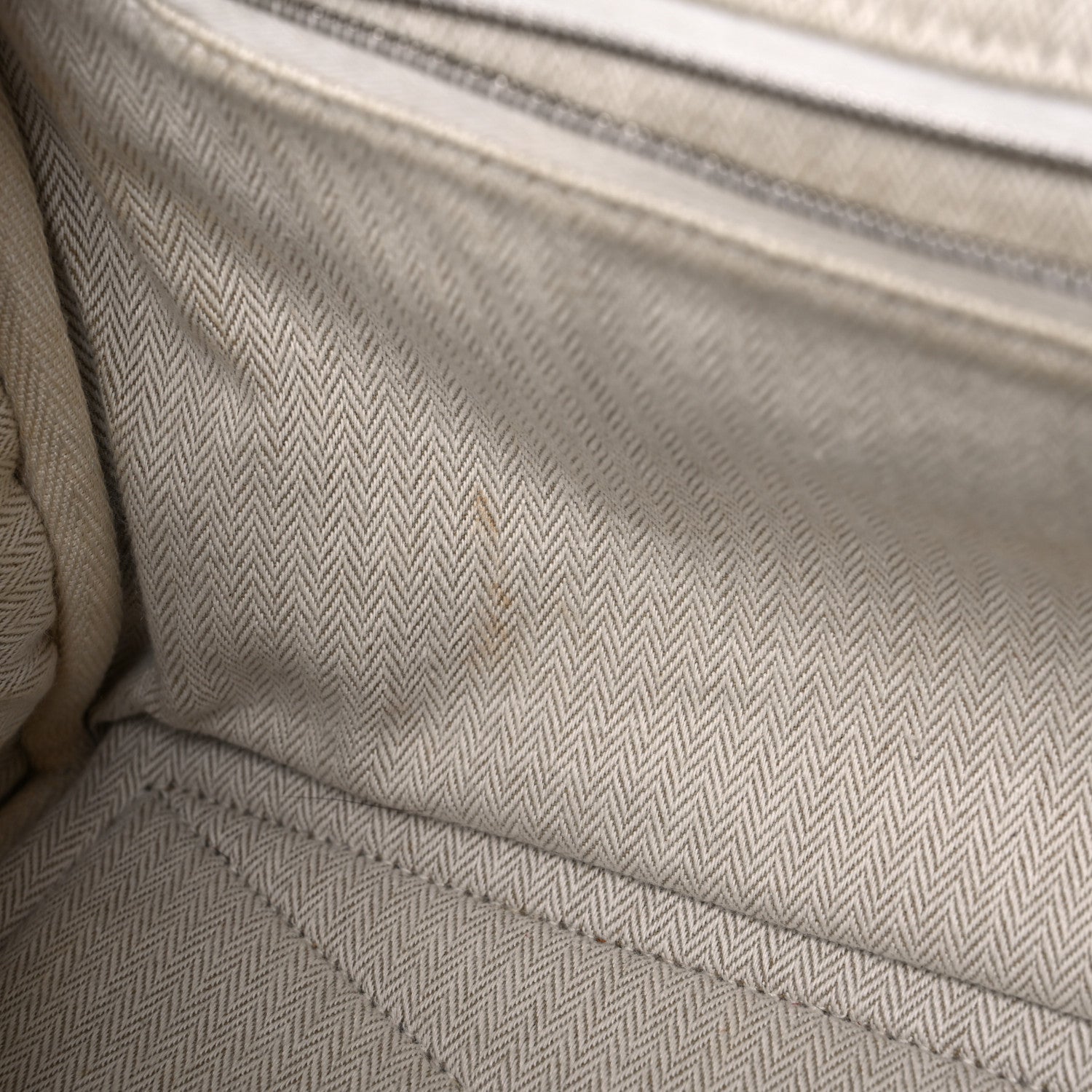 Hermes Taurillon Clemence Victoria II 35 Gold 19 of 21