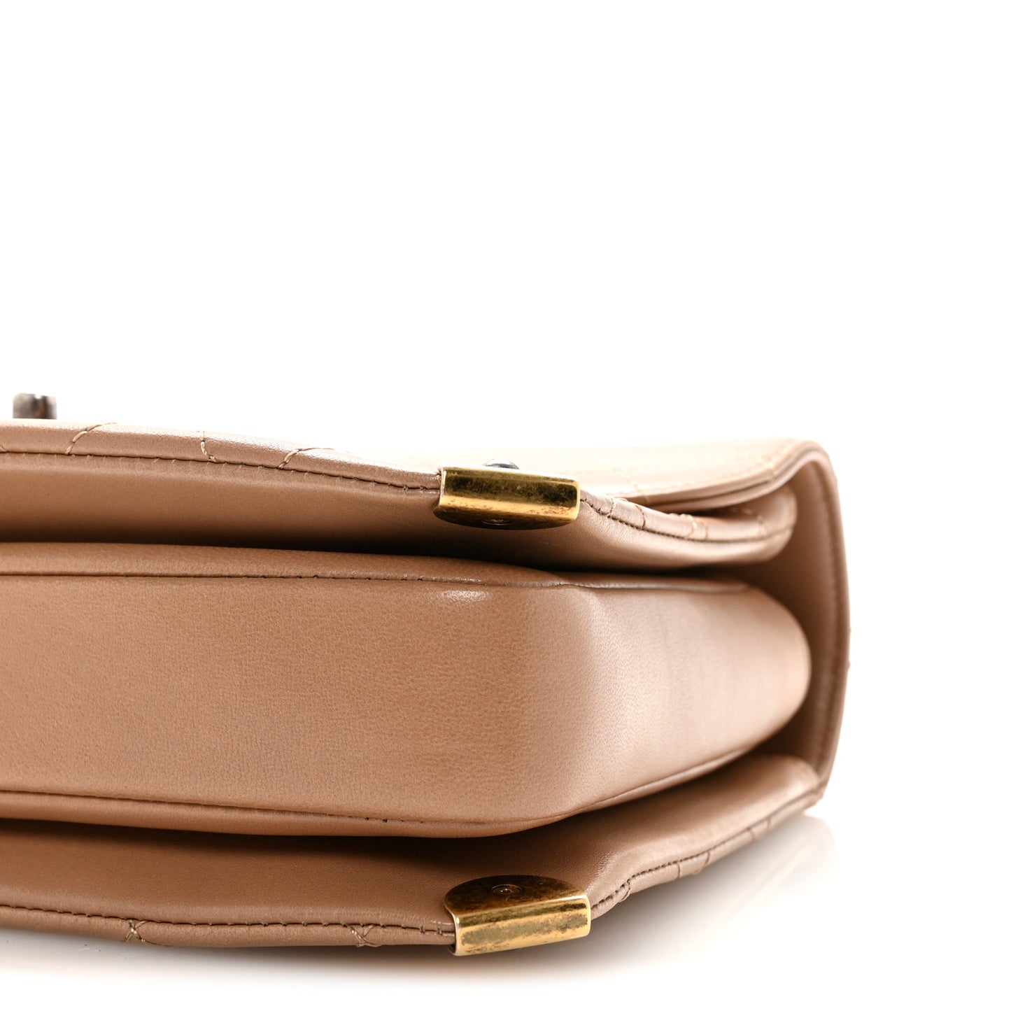 Shiny Lambskin Quilted Around The Corner Flap Beige