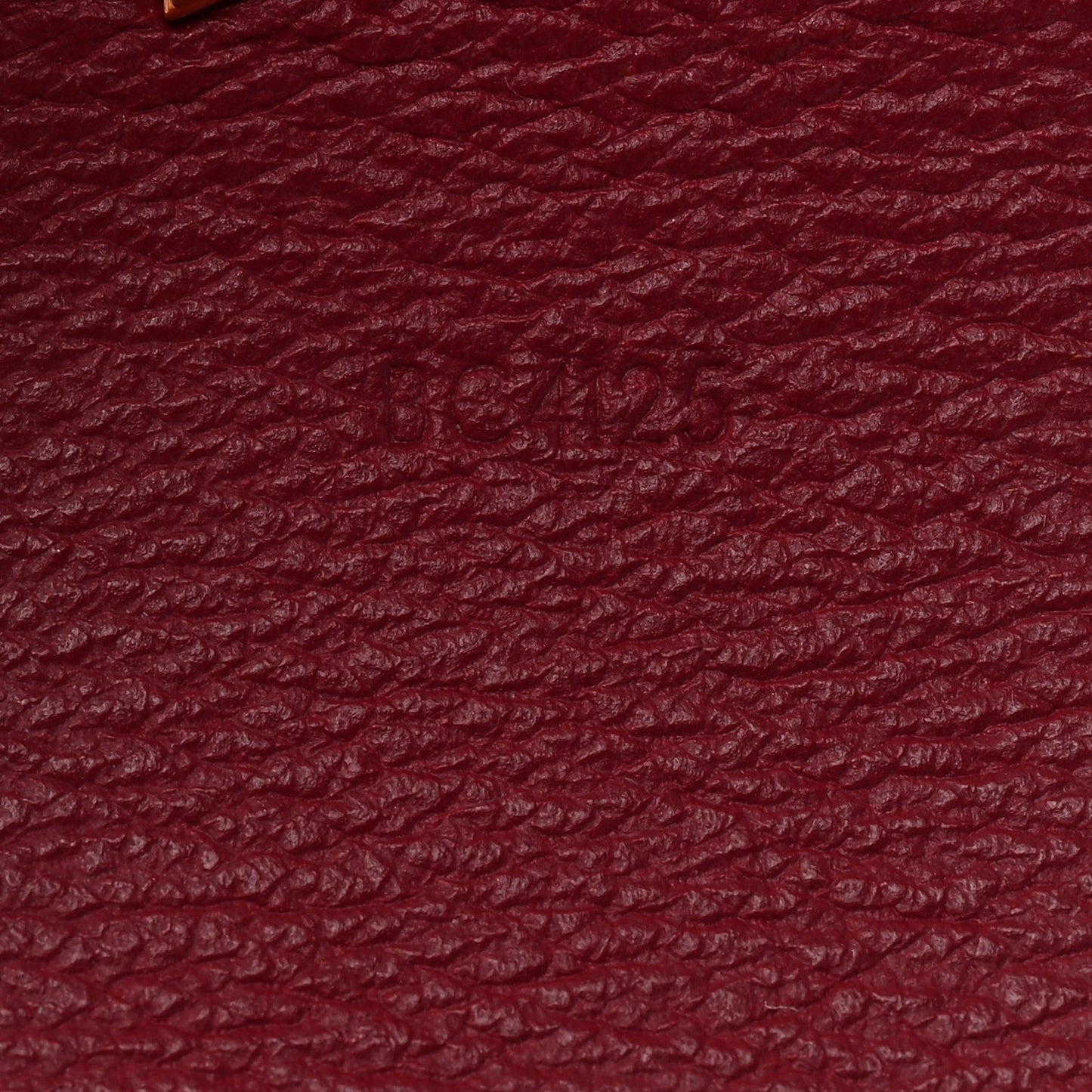 Epi Twist It Cuff 17 Fuschia