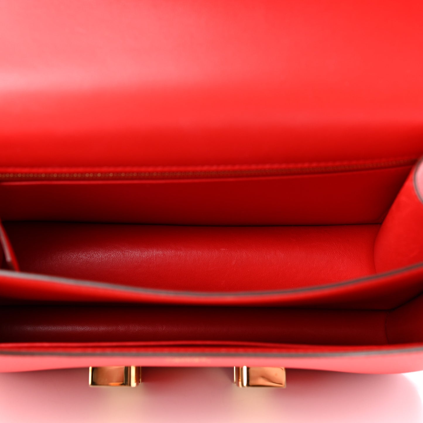 Epsom Constance 24 Rouge de Coeur