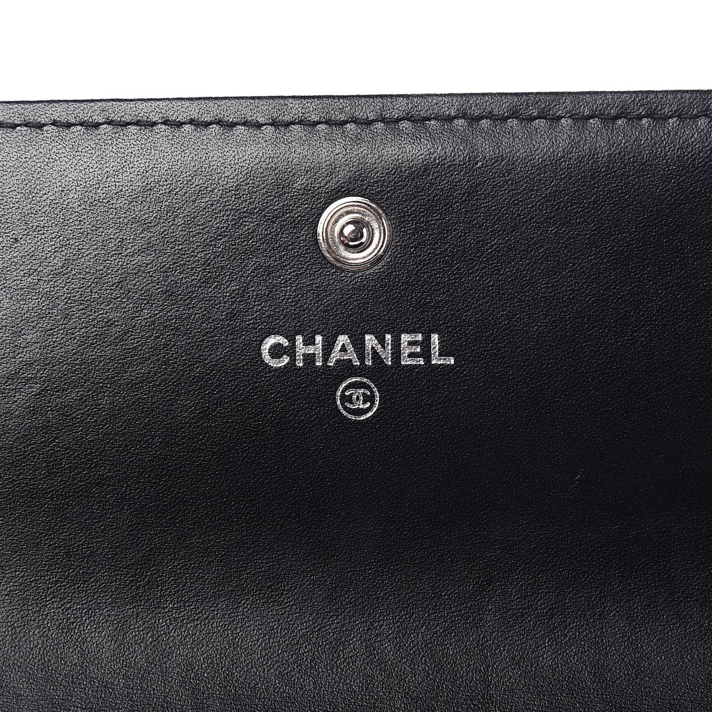 Caviar Quilted Large Boy Gusset Flap Wallet Black