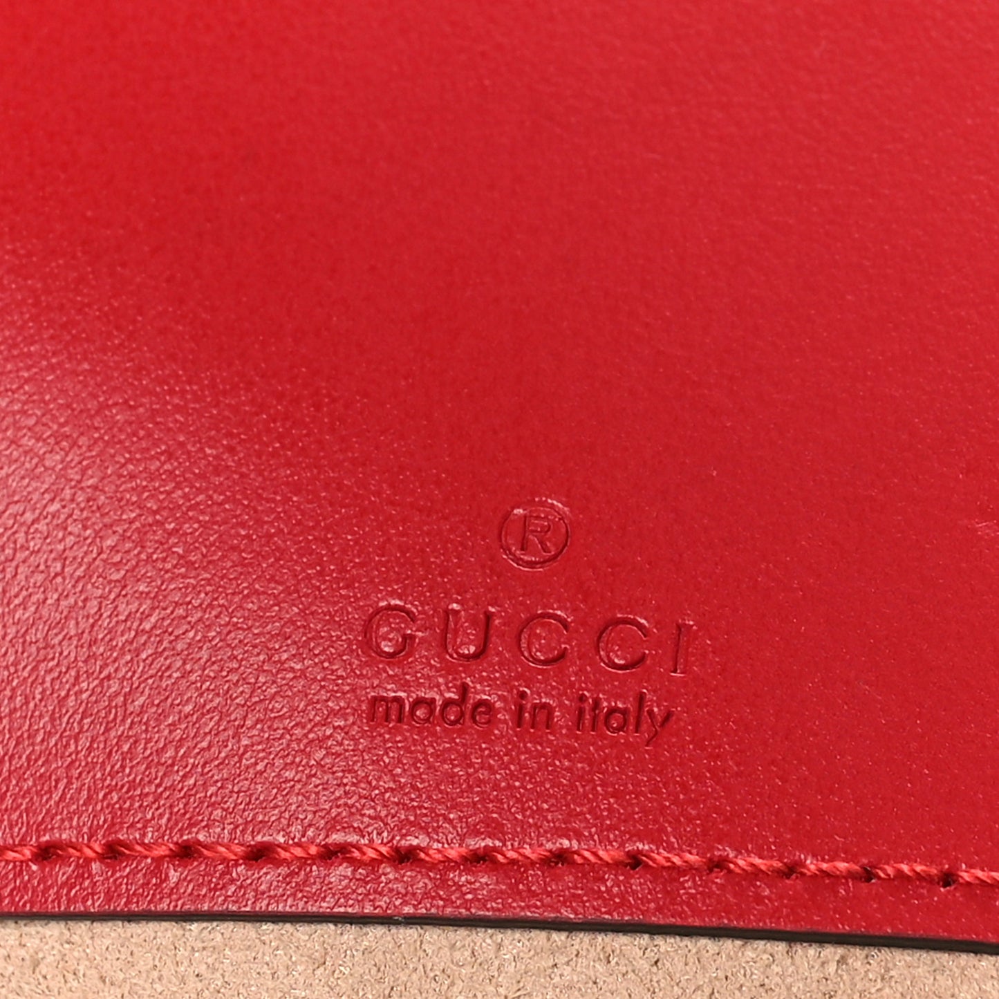 Calfskin Matelasse Mini GG Marmont 2.0 Bucket Bag Hibiscus Red