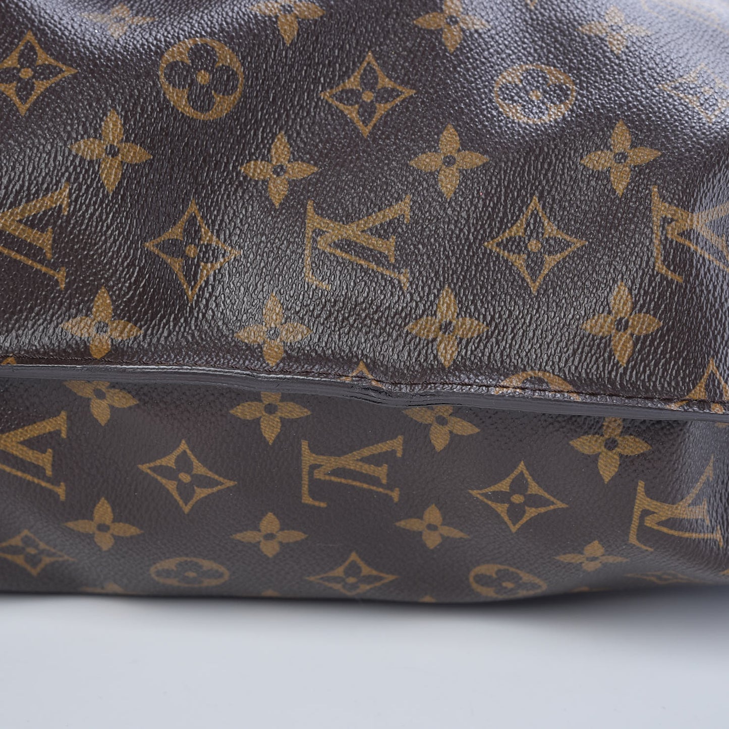 Monogram Metis