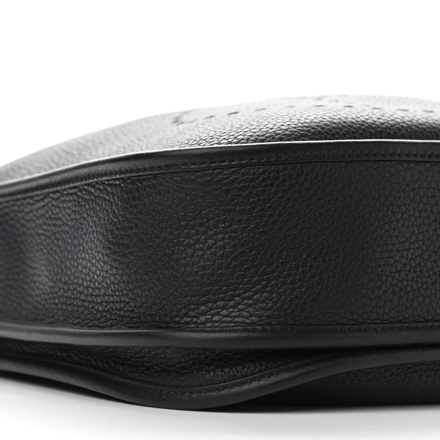 Taurillon Clemence Evelyne III PM Black