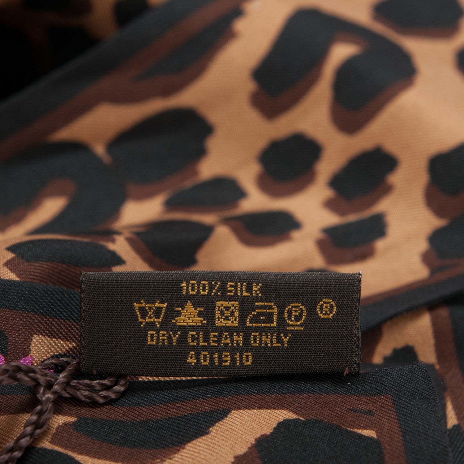 Louis Vuitton Silk Leopard Bandeau Scarf Marron 5 of 5
