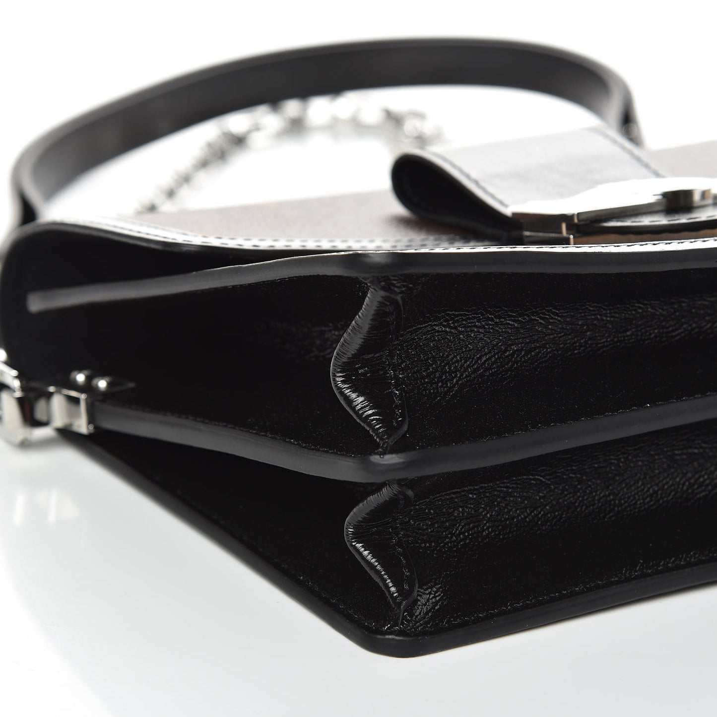 Reverse Monogram Giant Dauphine MM