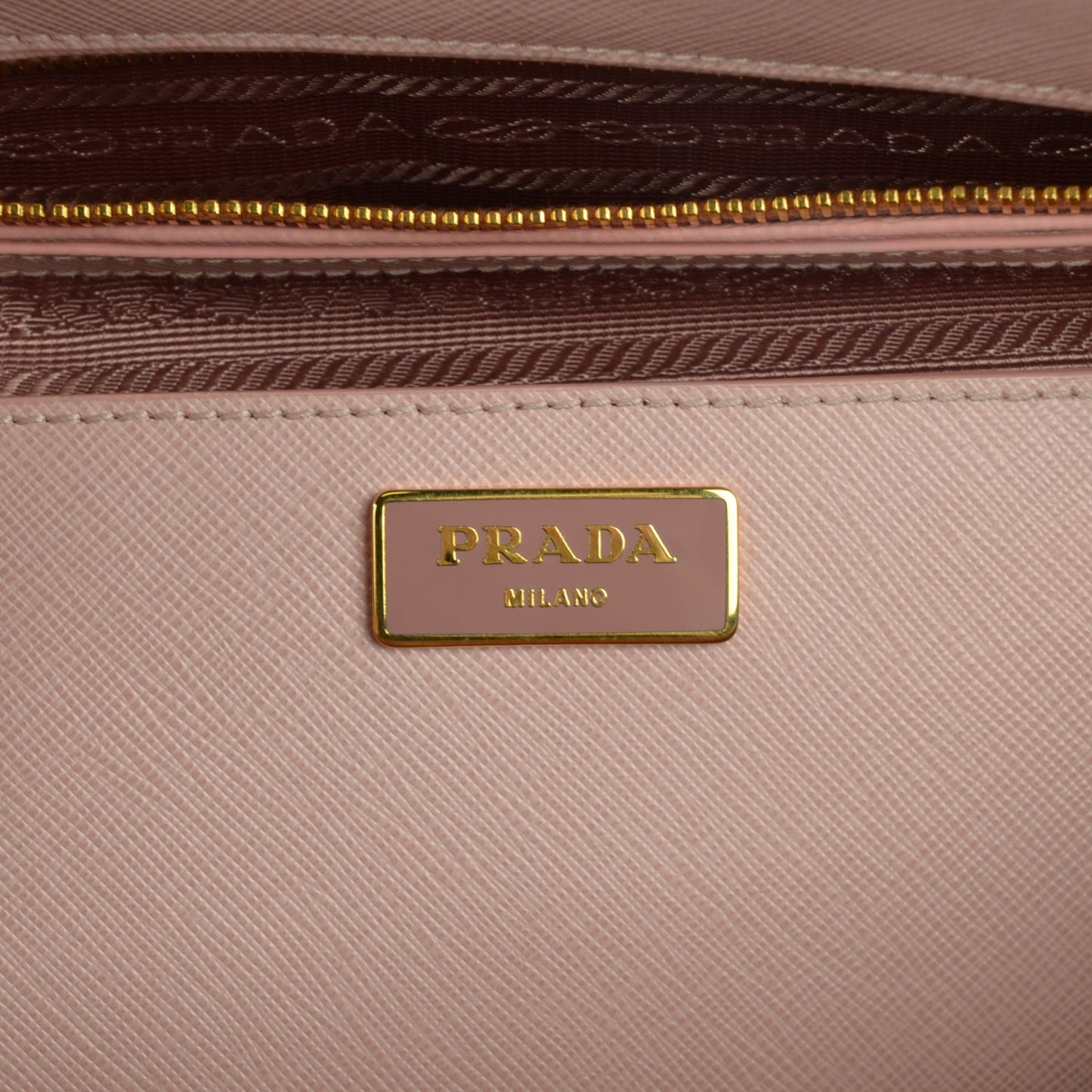 Saffiano Medium Galleria Double Zip Tote Orchidea