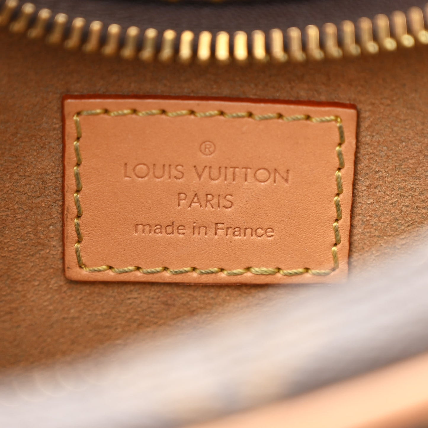 Monogram Loop