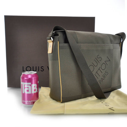 Louis Vuitton Damier Geant Messenger Bag Terre 3 of 6