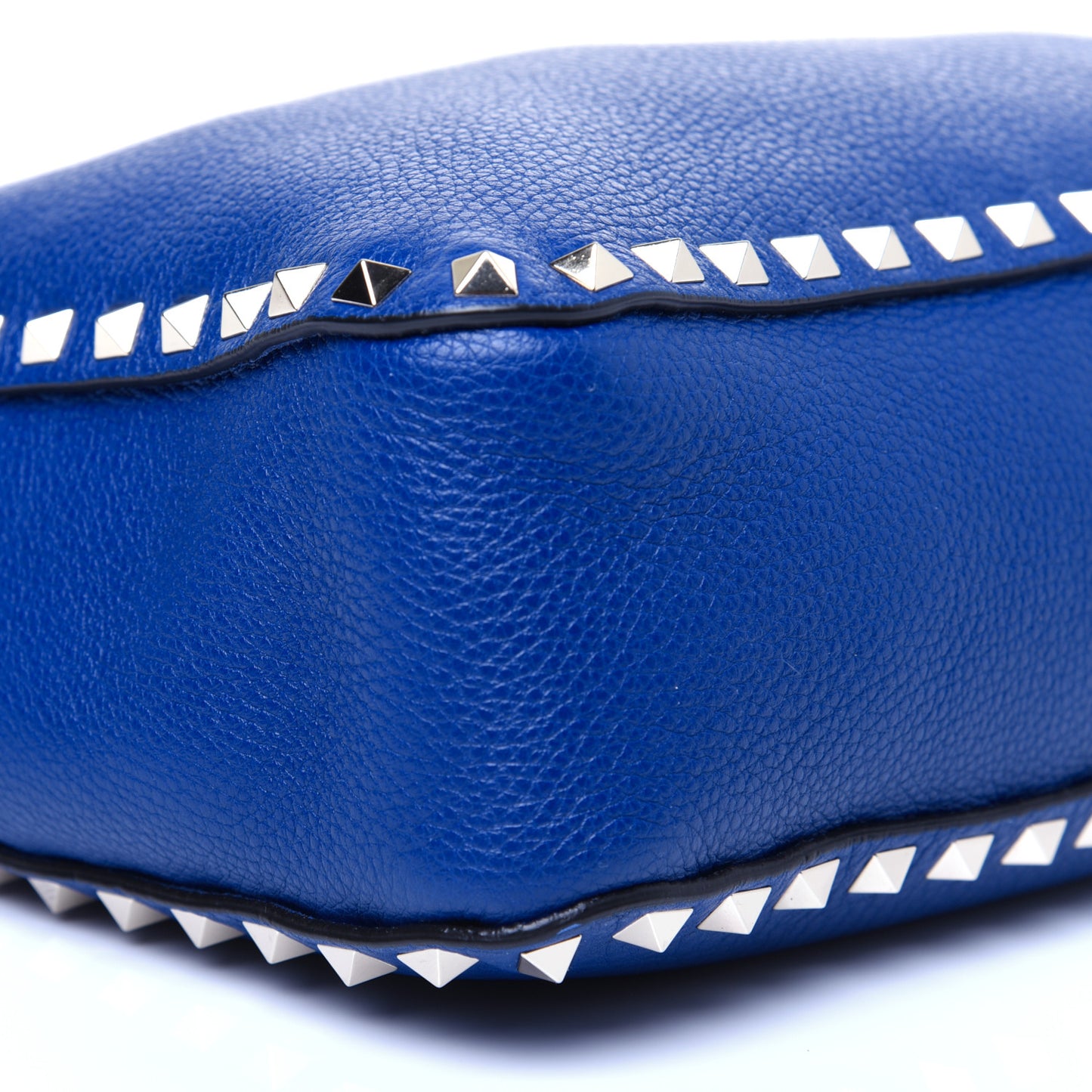 Pebbled Calfskin Small Rockstud Flip-Lock Messenger Bag Blu Delft