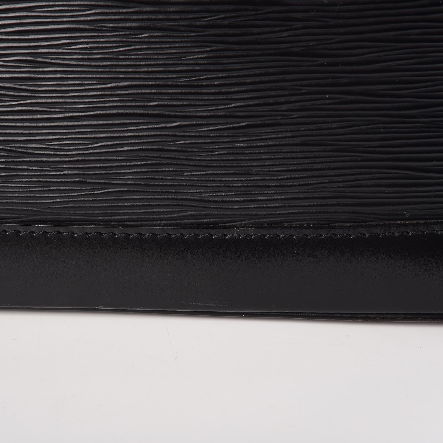 Louis Vuitton Epi Alma PM Black 14 of 17