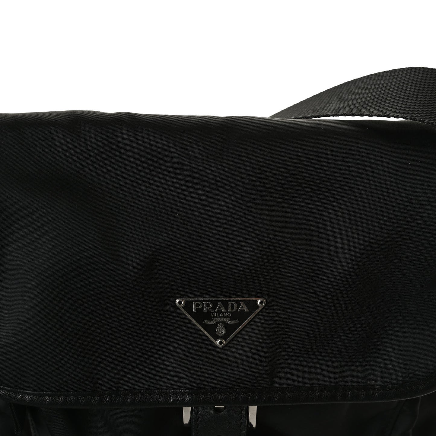 Nylon Vela Sport Messenger Bag Black