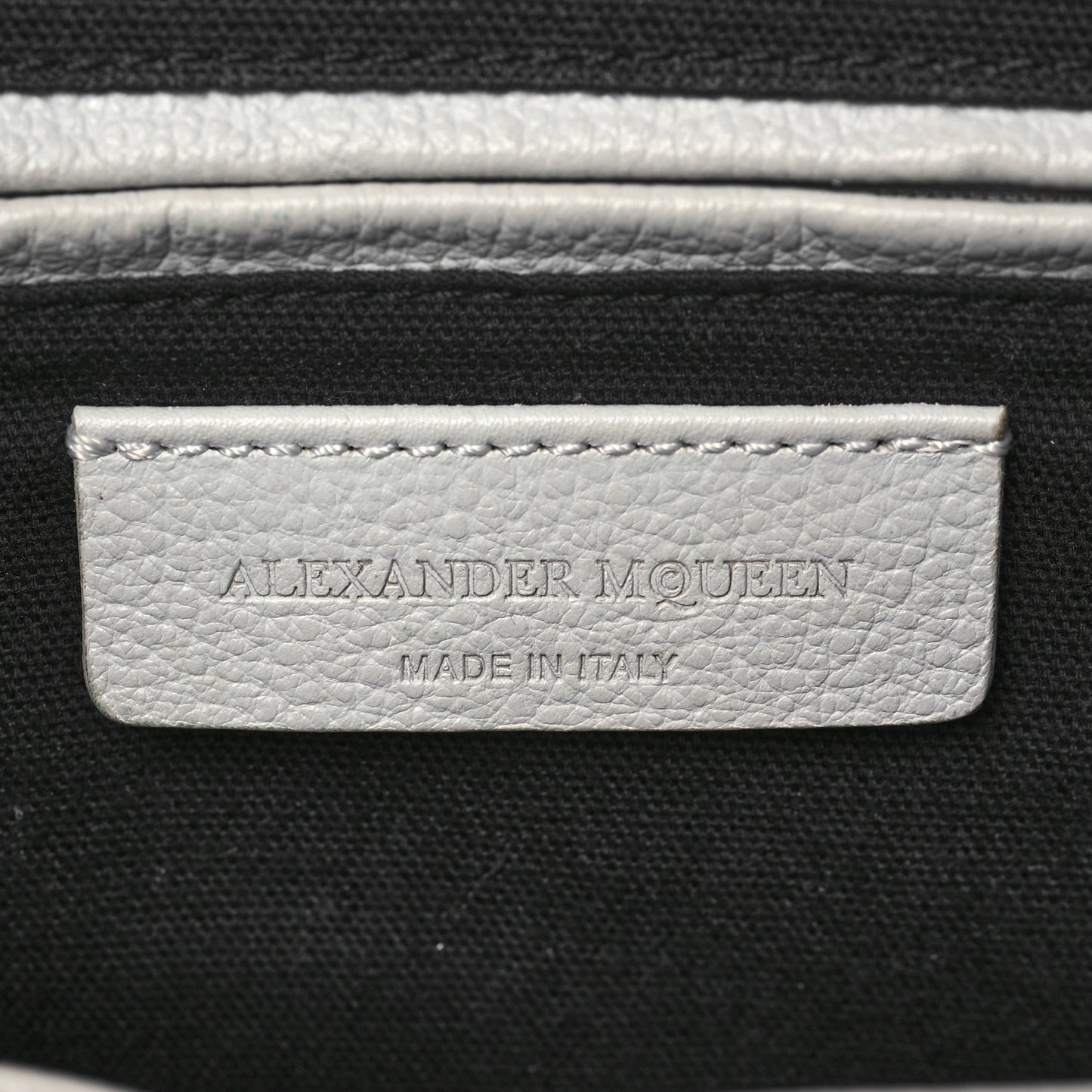 Pebbled Calfskin Small Skull Padlock Zip Around Tote Light Grey