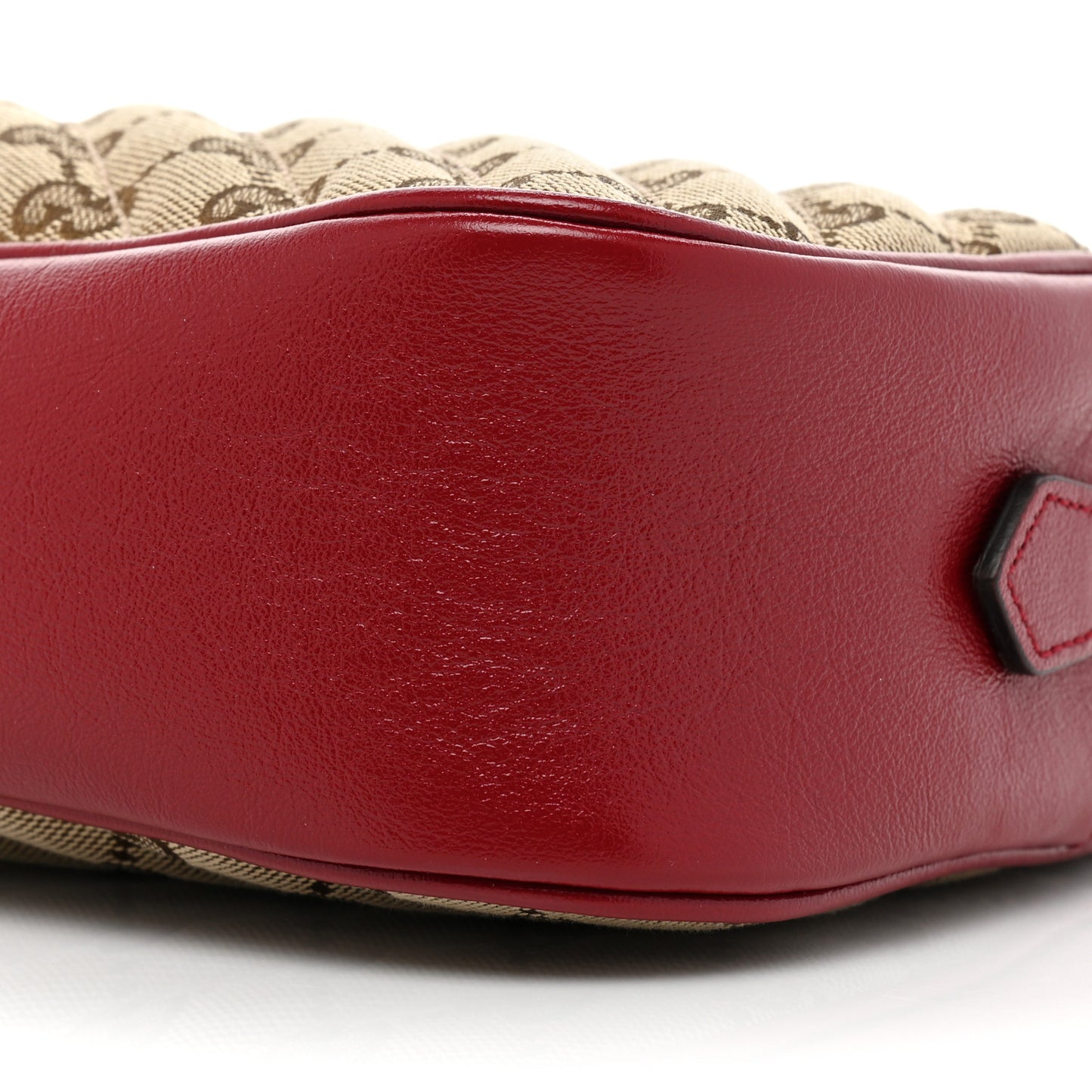 Monogram Azalea Calfskin Matelasse Diagonal Small GG Marmont Chain Shoulder Bag Beige Ebony New Cherry Red