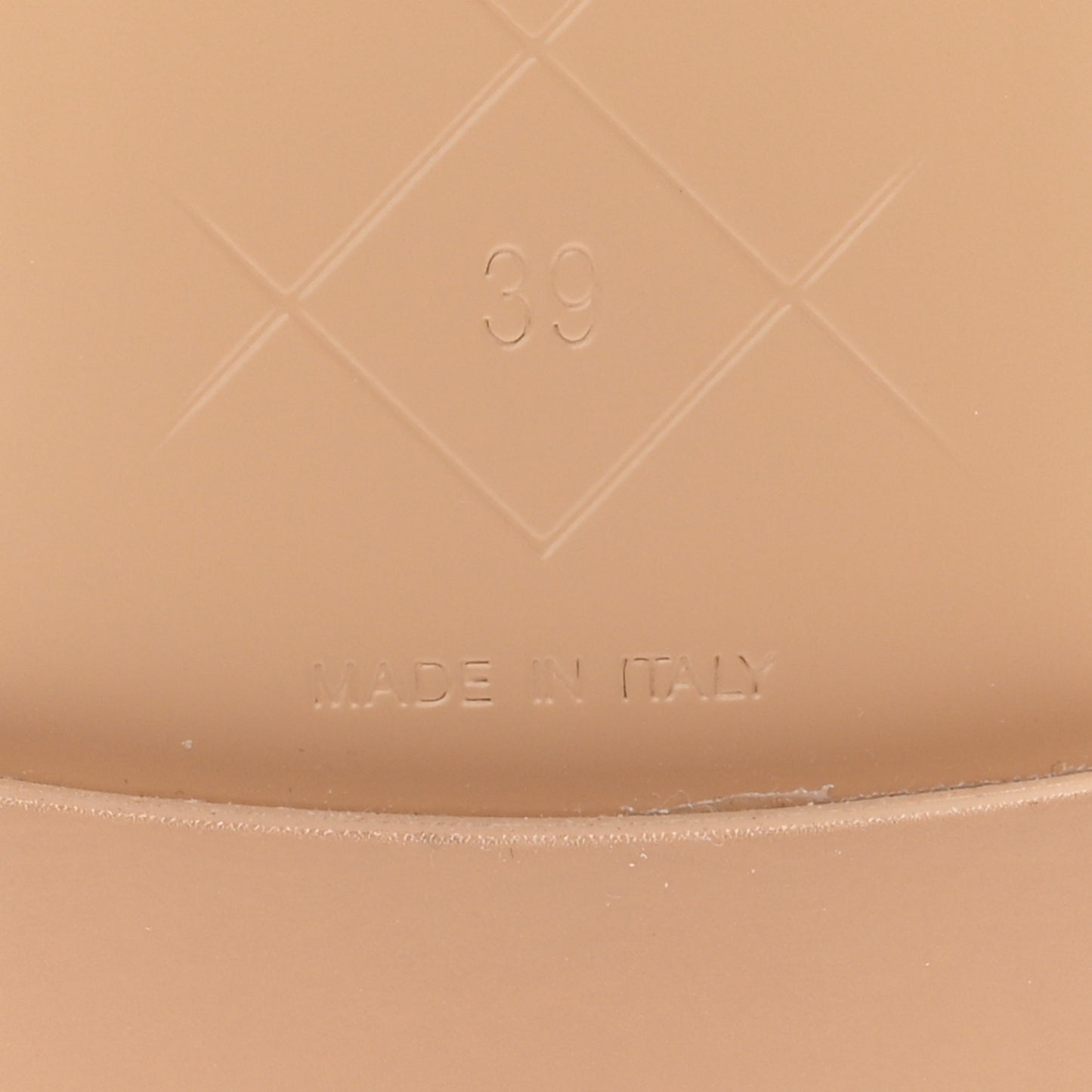 Lambskin Quilted Turnlock Flat Mules 39 Beige