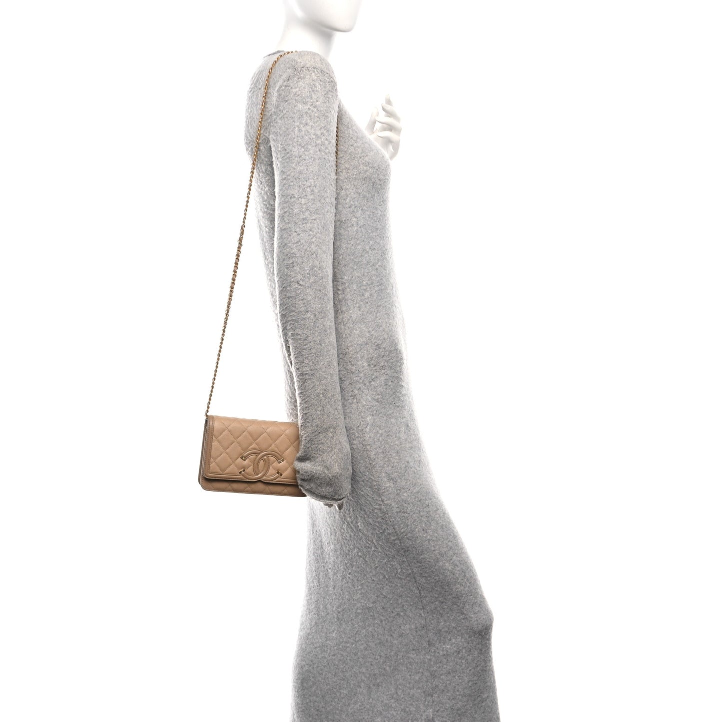 Caviar Quilted CC Filigree Wallet On Chain WOC Beige
