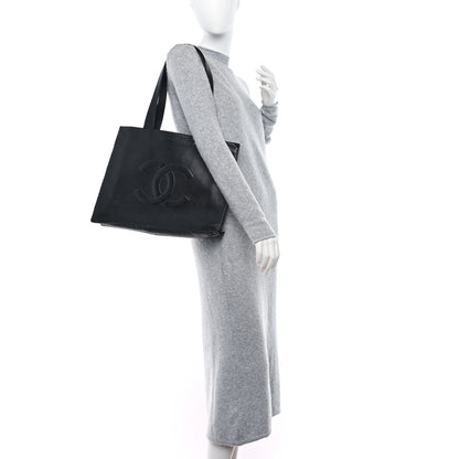 Chanel Caviar CC Tote Black 2 of 12